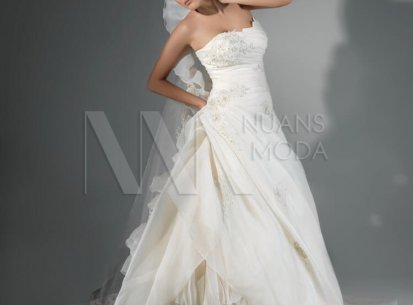 AŞK MERDİVENİ abiye gelinlik moda evi